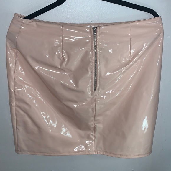 FASHION NOVA latex pink skirt - Picture 1 of 3